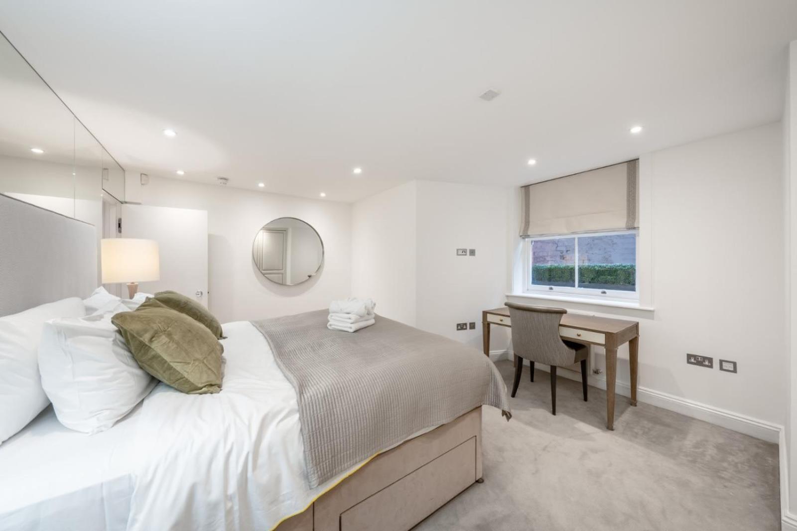Knightsbridge - Hans Place Apartments Лондон Екстер'єр фото
