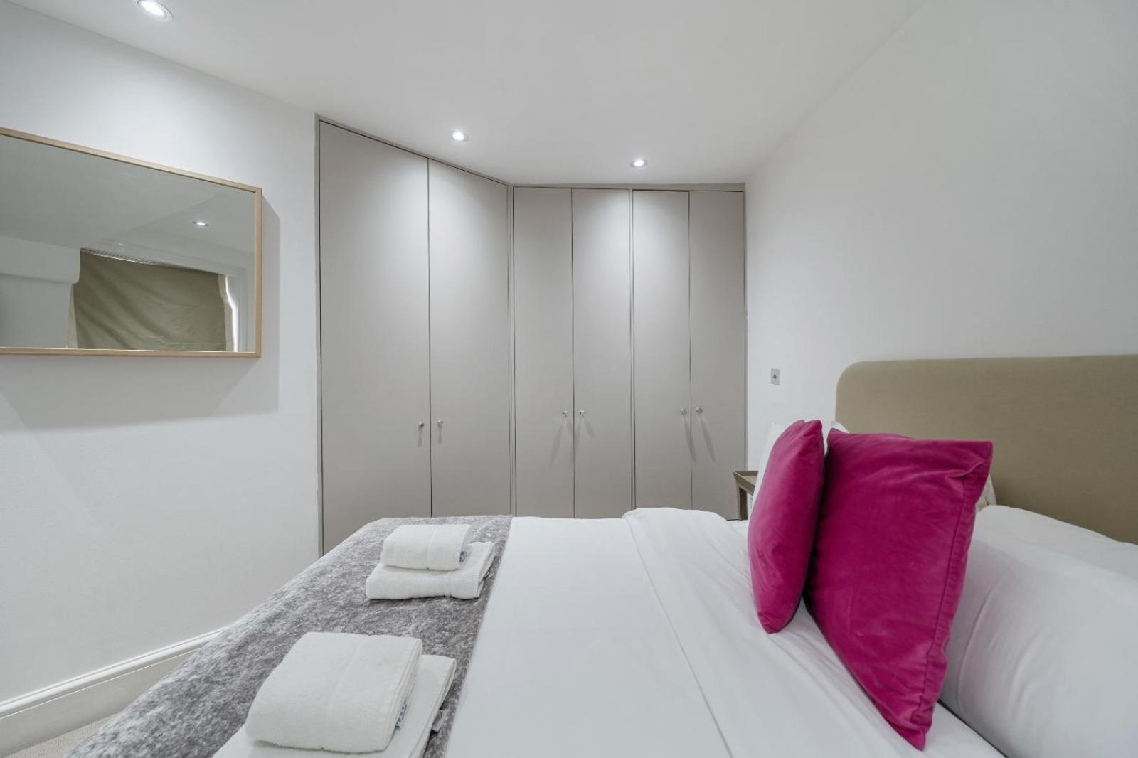Knightsbridge - Hans Place Apartments Лондон Екстер'єр фото